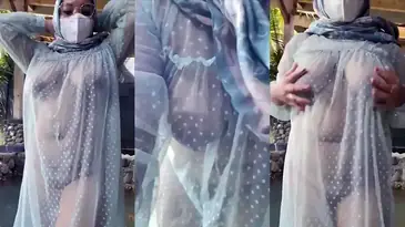 Tante Jilboobs Nakal Baju Transparan Outdoor